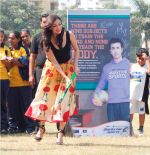 Dia Mirza supporting NDTV_s Marks for Sports campaign by participating in a game of Hockey (4) - Copy.JPG